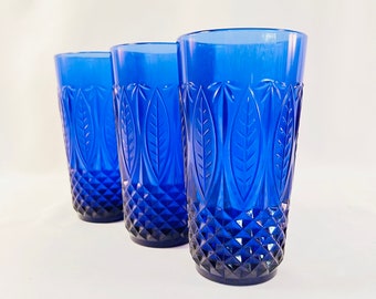 Set of 3 Arcoroc Avon Royal Sapphire Cobalt Blue 12 Ounce Glass Tumblers, Vintage Dark Blue Tall Tumblers