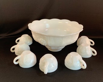 食器 HAZEL Ware 12pc WHITE LUNCHEON SET Vintage Hazel Atlas Punch Bowl Set: Colonial Swirl, 12 Cups - Etsy