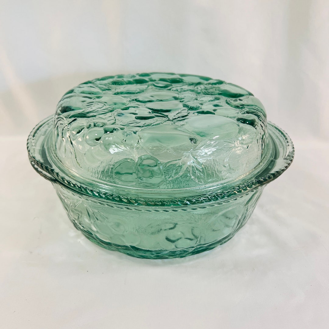 Libbey Orchard Fruit Green Glass Baking Dish, Transparent Fruit Embossed 3 Quart Dish, the Lid