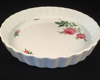 Christine Holm Quiche Dish, Rose Pattern, Pie Plate, Quiche, Casserole, Pie, Ribbed Edge Pie Plate, by Christine Holm