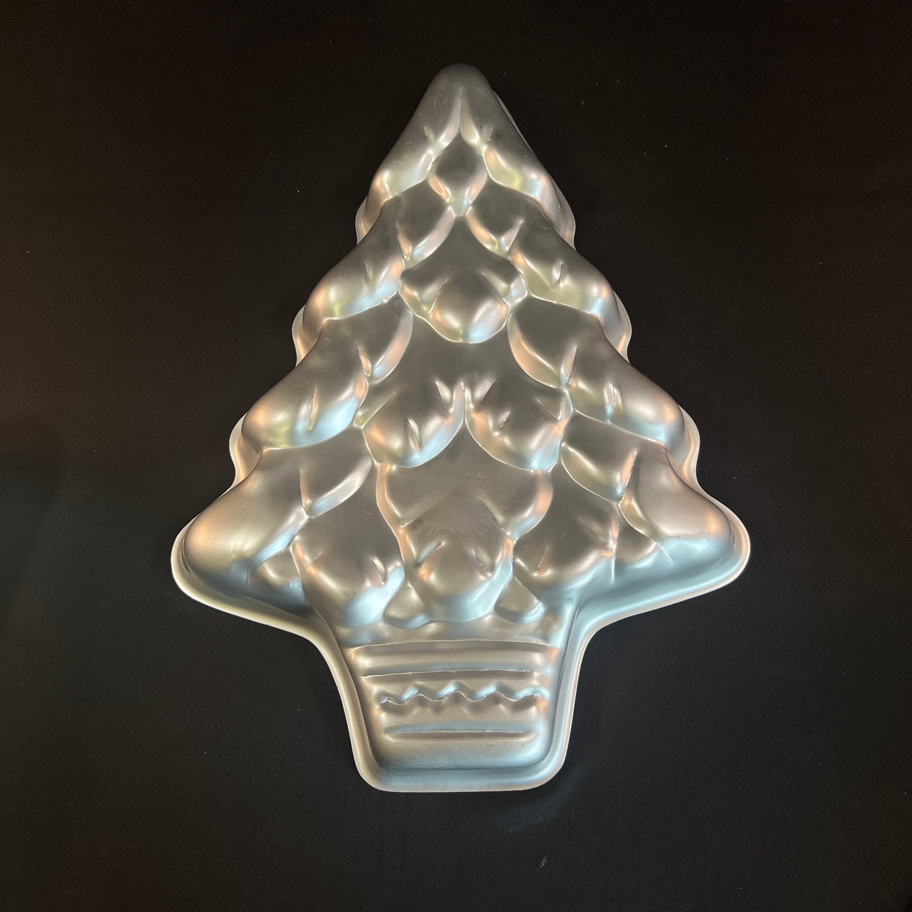 Vintage Wilton Christmas Tree Cake Pans With Stand 1979 3 Dimensional  Christmas Tree Pans 