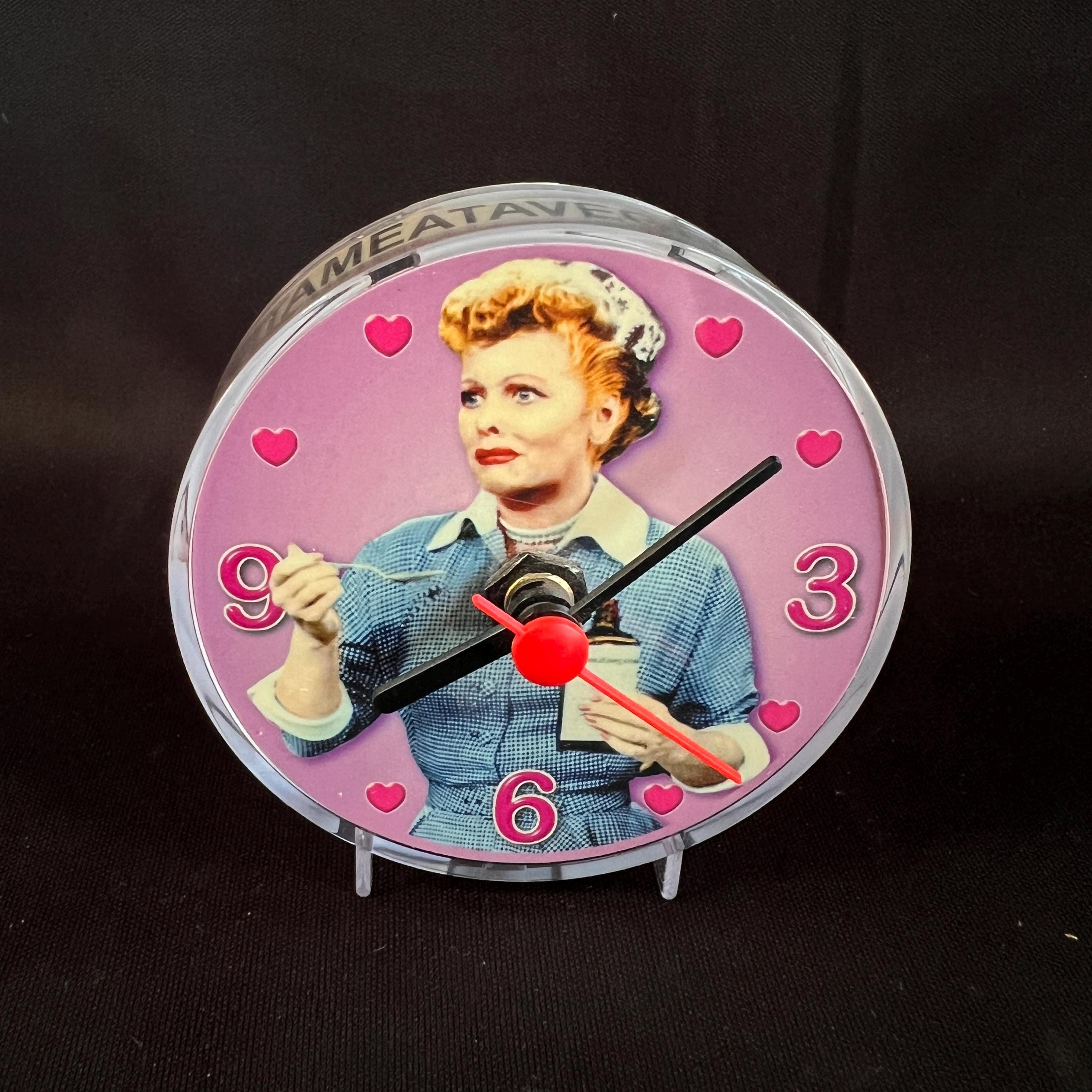 1998 I Love Lucy Magnetic Clock in Great Condition,