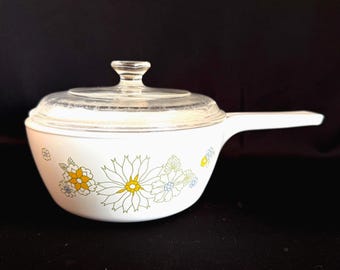 P-82-B  Floral Bouquet Corning Ware Saucepan with Glass Lid, 1-1/2 Pint, Classic Corning Ware Saucepan, Hard to Find Piece