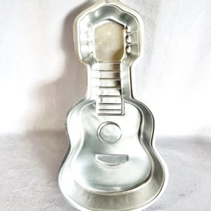 Wilton Guitar Shaped Cake Pan/Dessert Mold, Perfect for The Musician in The Family, Guitar Pan, Guitar Mold