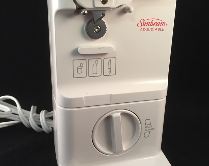 Sunbeam Adjustable Electric Can Opener, Raises for Different Size Cans
