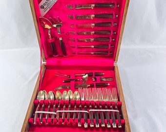 31 Piece Set of Bangkok Jewelry Factory Flatware Set, Brass and Wood, 8 Knives, 8 Forks, 8 Spoons, Plus 7 Serving Pieces, Complete Set.