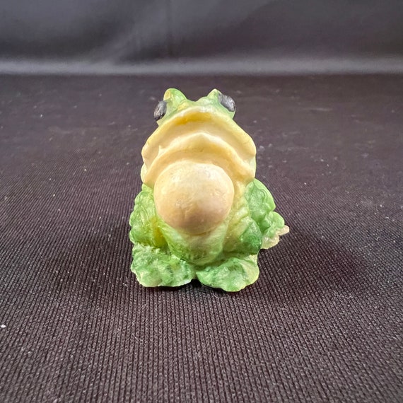 1986 Itty Bitty World Collection Ceramic Frog, Miniat… Gem