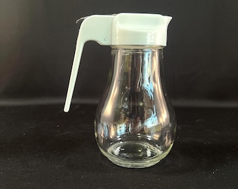 Restaurant Style Syrup Dispenser, Diner Style, Retro, Spring Action Slide Bar, Solid Molded Plastic Lid with Metal Slide Bar