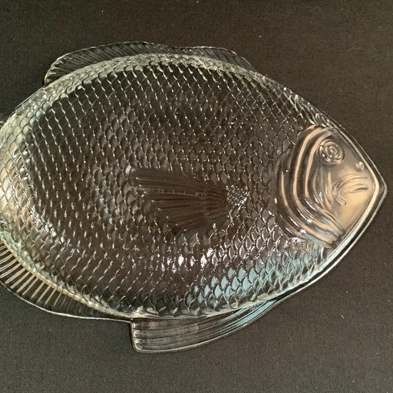 Set of 4 Glass Fish Plates Detailed Embossing Dinner or Etsy