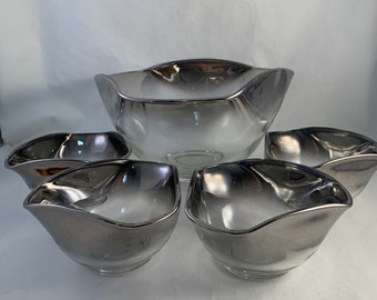 Clearance Citron Queens Luster Ware Triangle Shaped Bowls, 1 Large and 4 Small, Ombre Glass Bowls, Unique Shaped Bowls, Ombre Salad Bowl Set