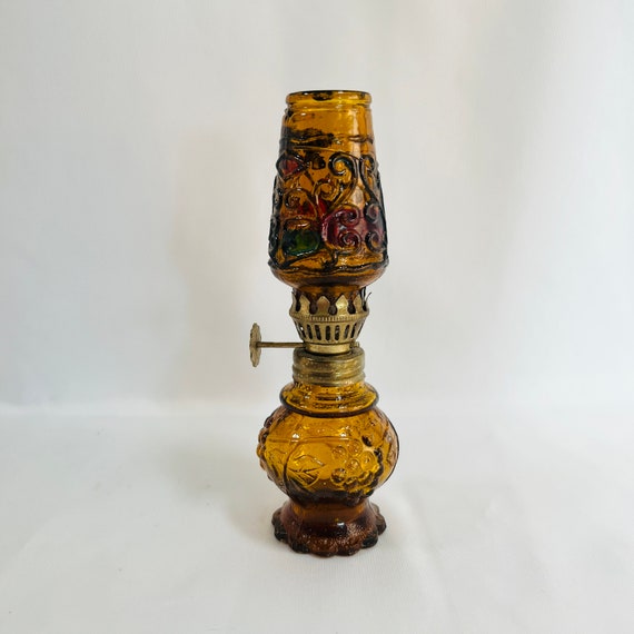 Small Stain Glass With Amber Background Kerosene Lamp, Wick, Twist Knob for  Wick Release, Side Table, Mantle, Bookshelf, Great Little Piece 