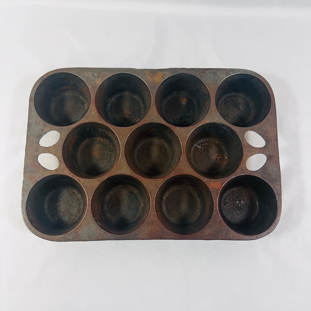 Vintage Cast Iron Muffin Pan 11 Slots, Old Country Cooking, 11-3/8" X 7 ...