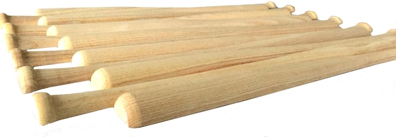 how to make a baseball bat flag