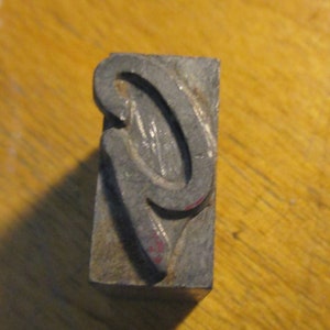 B14 - &#39;G&#39; MONOGRAM - Large Letterpress Initial - Collectable