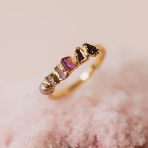 pink multi-stone ombre ring, raw pink stone ring, natural gemstone stacking ring, pink pearl jewelry, rings for bridesmaids. raw ruby ring