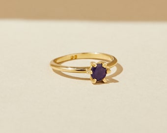 Iolite Gemstone Ring, Purple Sapphire Ring, September Birthstone Solitaire Ring, September Birthstone Jewelry Gift, Delicate Minimalist Ring