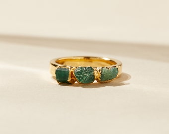 raw emerald statement ring, may birthstone stackable rings, raw cut gemstone promise ring, genuine emerald engagement ring, taurus ring