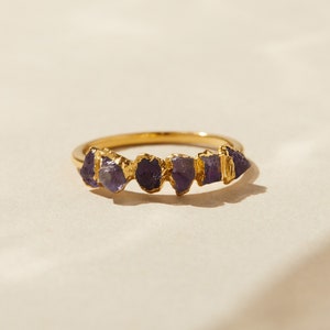 raw purple sapphire ring, iolite gemstone ring, crystal jewelry, minimalist dainty gold ring, push present ring, september birthstone ring image 1