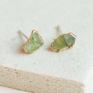 august birthstone studs raw crystal earrings green peridot studs raw peridot earrings natural peridot earrings green stone studs image 3