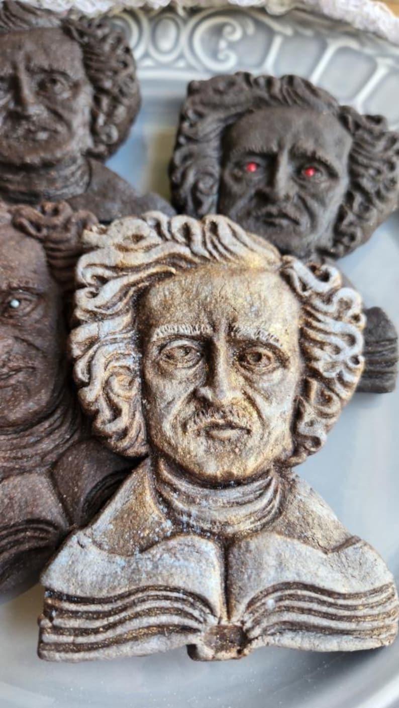 Molde de silicona para galletas de Edgar Allan Poe imagen 5