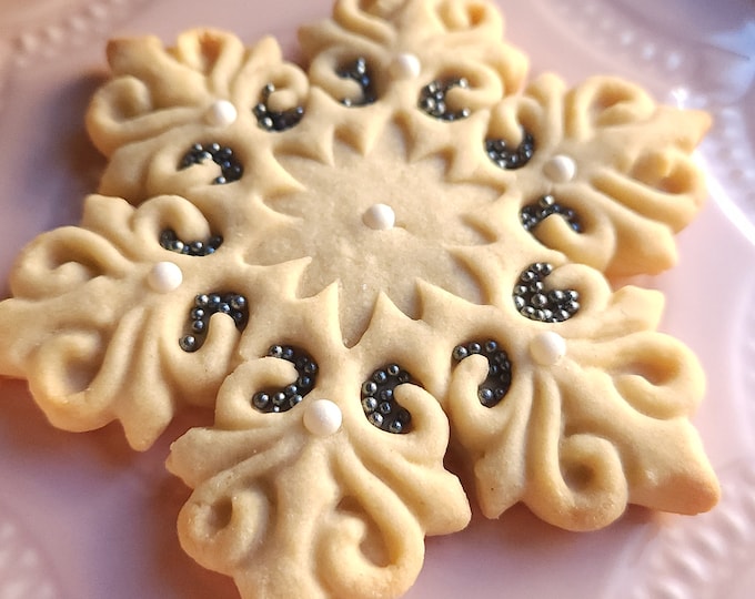 Filigree Snowflake Silicone Cookie Mold
