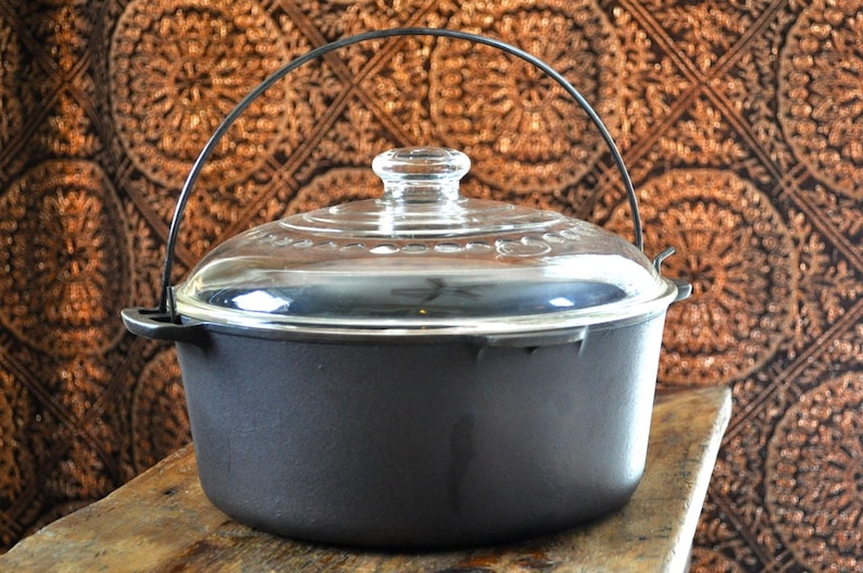 Wagner Ware No. 8 Cast Iron Dutch Oven & Matching Glass Lid Etsy