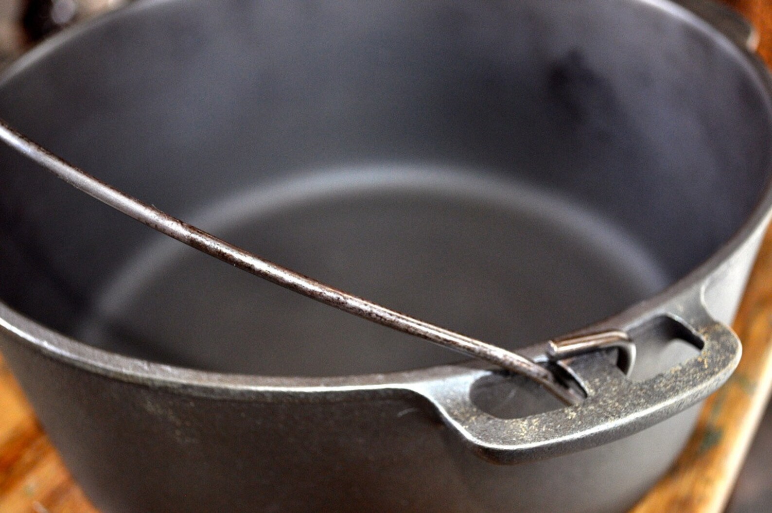 Wagner Ware No. 8 Cast Iron Dutch Oven & Matching Glass Lid Etsy