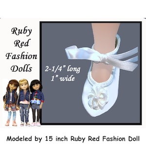 Vintage white ankle tie doll shoes, fits Ruby Red Fashion Dolls, doll white tie shoes, fits 14 in Hearts 4 Hearts, slim white doll shoes