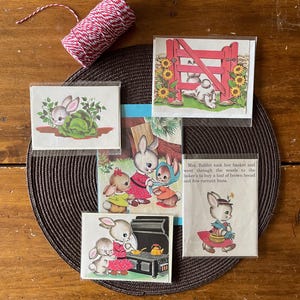 Lot de 5 cartes de vœux faites à la main à partir d'images de livres pour enfants que vous aimez déjà.  Thème canard printanier.  Monté sur du papier cartonné avec une enveloppe vintage.