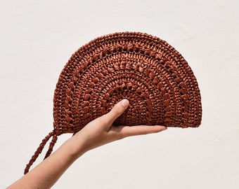 Crochet Raffia Clutch, Half Moon Clutch, Straw Wristlet Purse, Minimal Boho Clutch, Raffia Handbag, Summer Bag — Raffia Moon Clutch in Rust