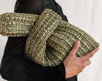 Sac avec noeud en raphia olive, sac à main en raphia au crochet, sac d'été vert brillant, sac minimaliste en paille, sac à main artisanal — Le sac avec noeud en raphia