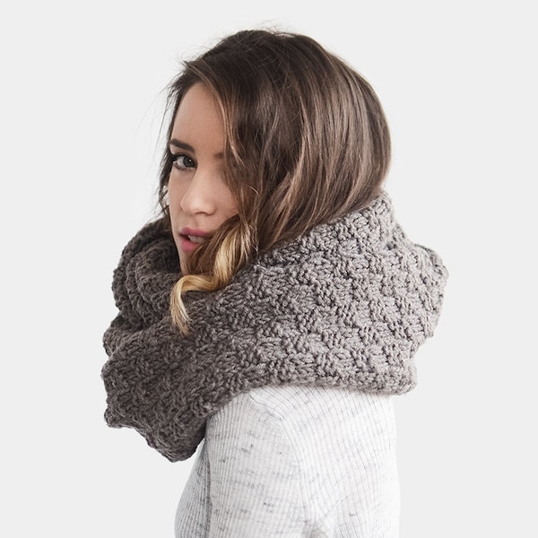 Knit Infinity Scarf, Oversized Scarf, Brown Loop Scarf, Extra Chunky Cowl, Hand Knit Long Snood, Womens Winter Cowl