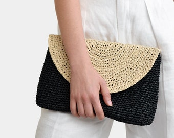 Pochette bicolore, sac à main en raphia, pochette color block, grande pochette d’acrayage, sac minimal au crochet, sac à main beige noir, sac à main en paille d’été