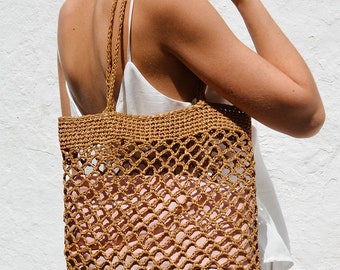 Sac filet en raphia fauve, fourre-tout en raphia au crochet, sac fourre-tout d'été, sac en filet de paille, fourre-tout artisanal, sac à bandoulière en filet — Le sac filet en raphia