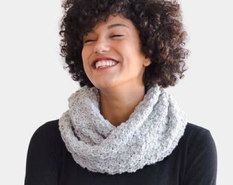 Chunky Hand Knit Cowl, Grey Infinity Scarf, Wool Cowl Scarf, Knit Tube Scarf, Knitted Snood, Custom Color Scarf, Handknit Chunky Cowl