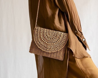 Pochette en raphia au crochet beige, sac d'été en paille, sac à main pochette en raphia, sac d'été au crochet marron clair, pochette en paille au crochet — sac souci