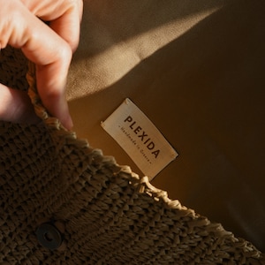 Roxie Straw Clutch/ With Chain