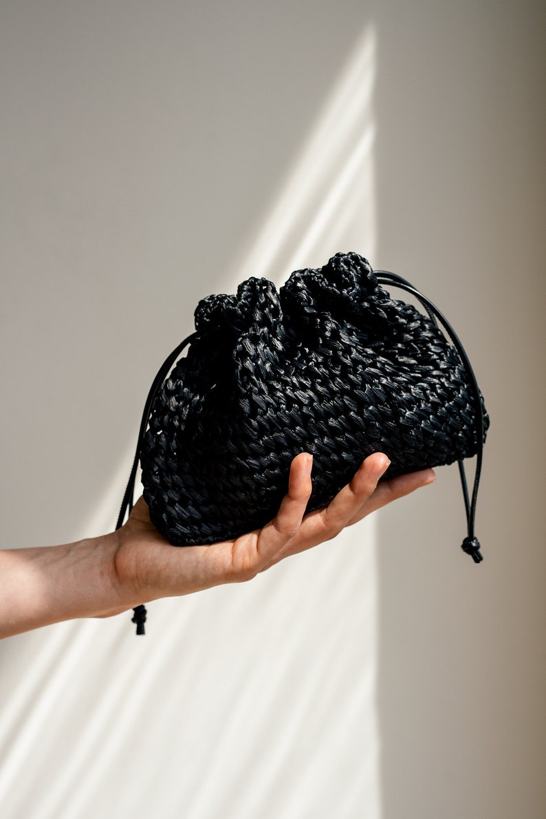 Raffia Pouch Bag, Crochet Raffia Handbag, Short Strap Crossbody, Summer Wrist Bag, Minimal Straw Bag, Mini Bag The Aster Raffia Pouch Black