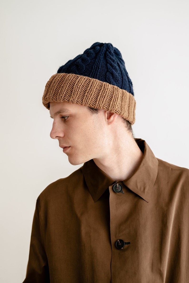 Bonnet pour homme personnalisé, bonnet de bloc de couleur, chapeau en tricot pour homme, chapeau personnalisable, cadeau pour lui, bonnet bicolore, chapeau dhiver pour homme image 1