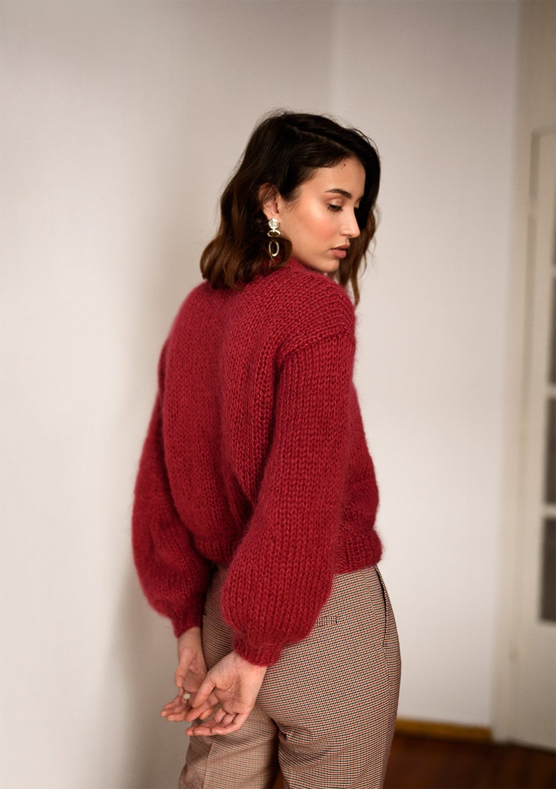 Chunky Mohair Pull, Pull en tricot à la main, Pull en tricot surdimensionné en Kid Mohair, Mockneck & Bubble Sleeves, Loose Fit, Womens Knitted Blouse image 2