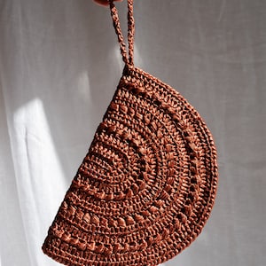 Crochet Raffia Clutch, Half Moon Clutch, Straw Wristlet Purse, Minimal Boho Clutch, Raffia Handbag, Summer Bag Raffia Moon Clutch in Rust image 3