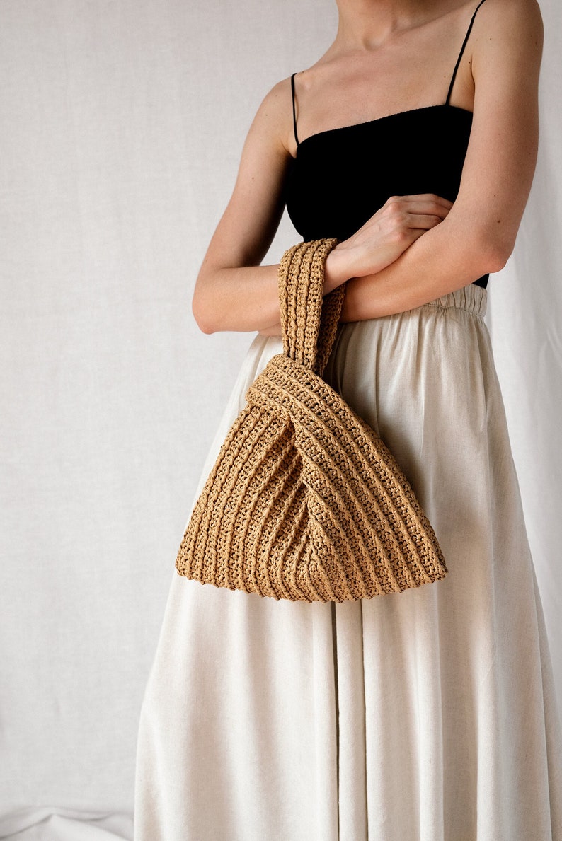 Raffia Knot Bag in Tan, Crochet Raffia Handbag, Summer Wrist Bag, Minimal Straw Bag, Handcrafted Pouch Purse The Raffia Knot Bag image 1