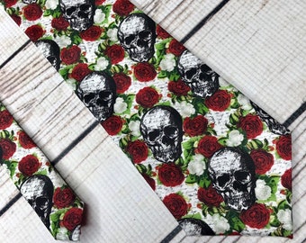 Skull and Roses tie, Gothic wedding tie, skull necktie, gothic necktie, halloween wedding, skull bowtie, roses bowtie