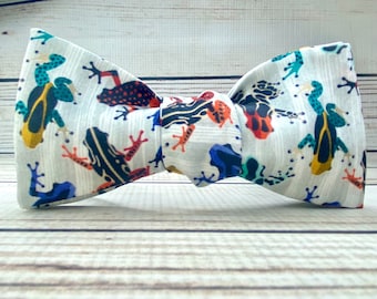 Poison Dart Frog bowtie, Colorful frog bow tie, Biology teacher gift, frog gift, Frog bowtie, Batrachology bowtie, Colorful frogs bowtie