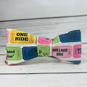 Spielkarten-Fliege, Kartenhäuschen-Fliege, Zirkus-Fliege, Karneval-Fliege, Ticket-Master-Fliege, Zirkus-Accessoire,