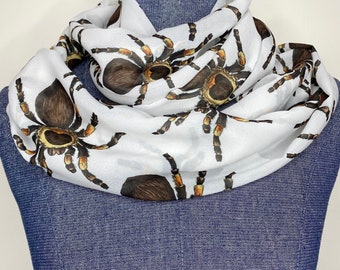 Tarantula scarf, Spider scarf, arachnid gift, arachnologist accessory, entomologist scarf, biology teacher gift, zoology scarf