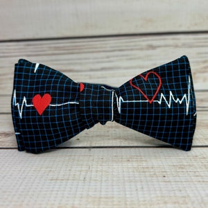 ekg bowtie, heartbeat bowtie, nurse bowtie, medical bowtie, doctor bowtie