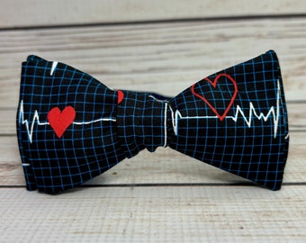 ekg Fliege, Herzschlag Fliege, Krankenschwester Fliege, medizinische Fliege, Doktor Fliege