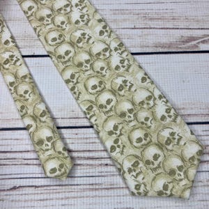 Skull necktie, gothic skull, Ossuary, human skull, catacombs tie, paleoanthropology gift, skeleton tie, bone tie, white, cream, sage green