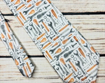 Tool necktie, woodworking tie, carpenter tie, handyman tie, watercolor tools, mechanic tie, nuts and bolts, tool gift, fathers day tie gift